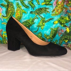 Torrid size 12 Suede Black Pumps